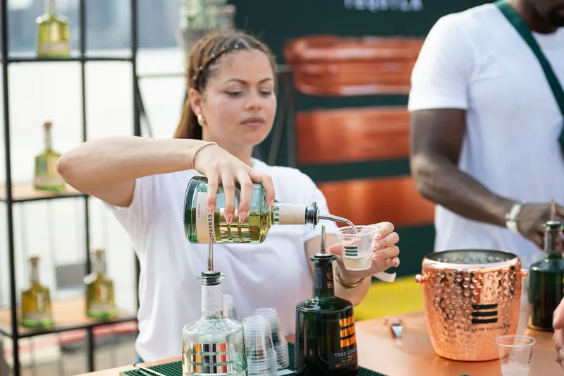 Food & Drinks